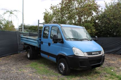 IVECO DAILY 3.0,70C17,SKLÁPEČ,7 MÍST, TAŽNÉ