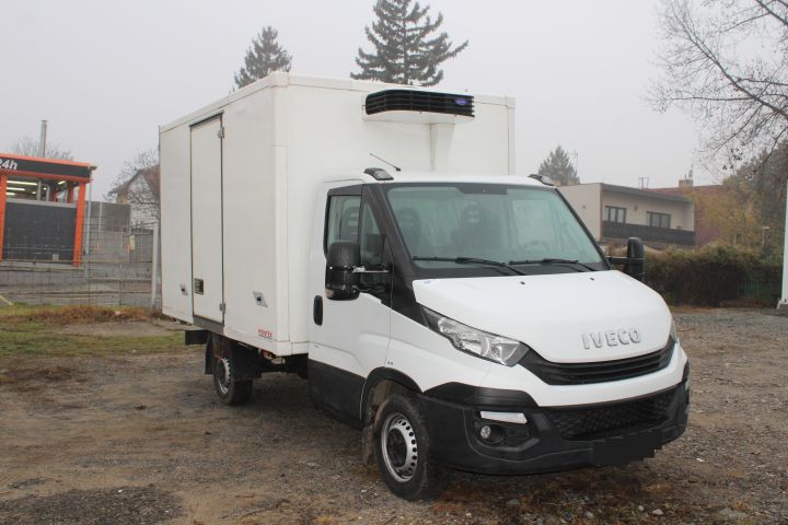 IVECO DAILY 35S14, MRAZÁK CARRIER XARIOS 200, NOVÝ MOTOR 30KM